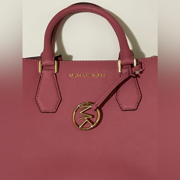 Micheal Kors purse - Picture 2 of 8